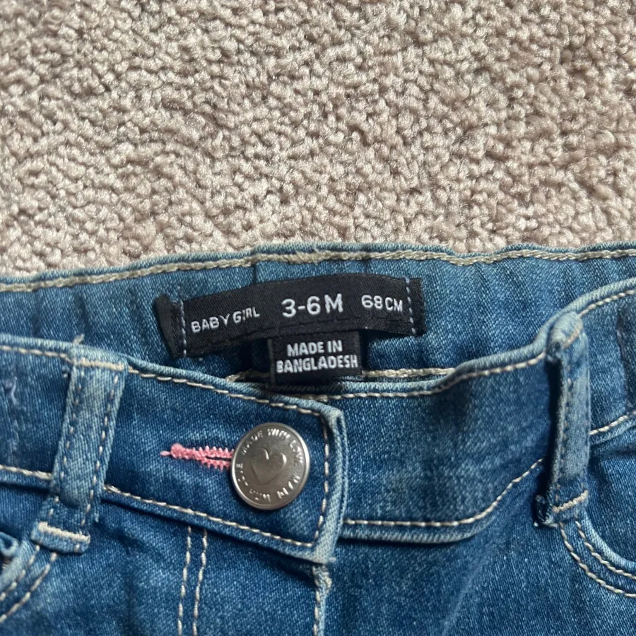 شلوار جین نقلی