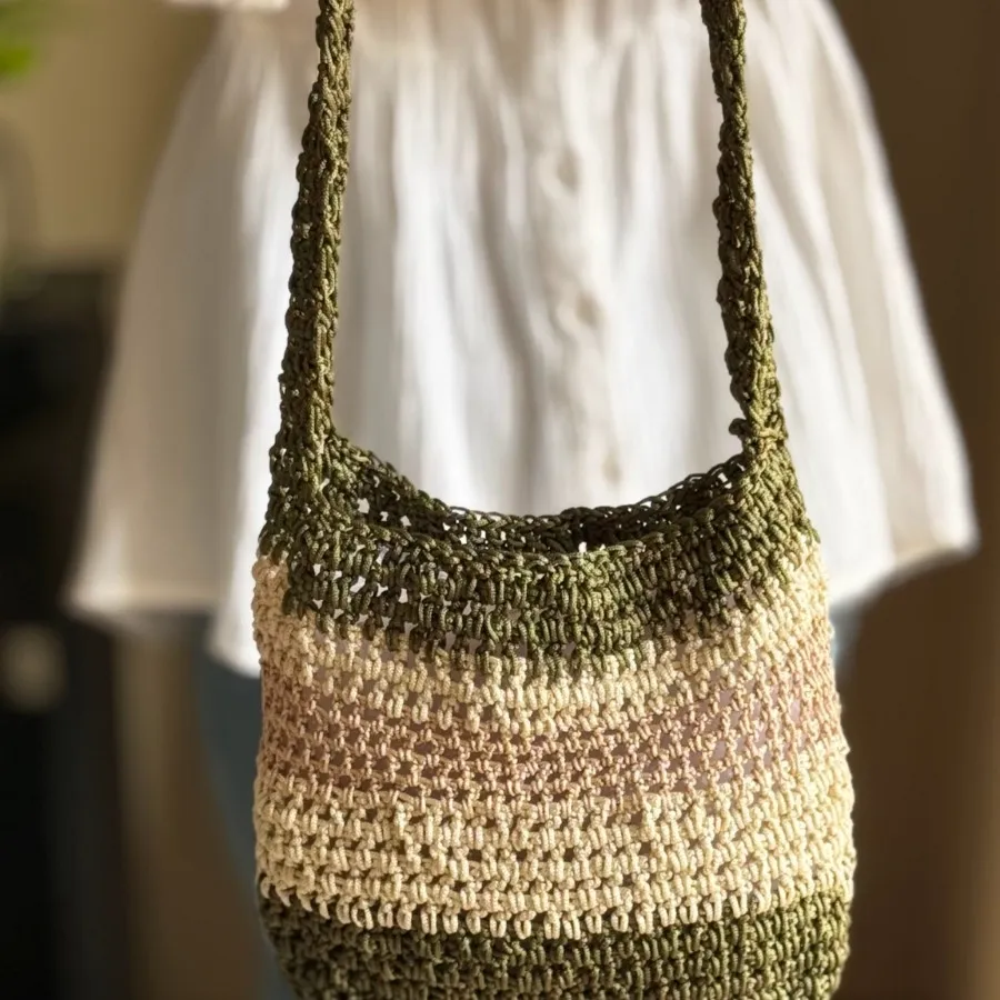 کیف دستباف قلاب بافی