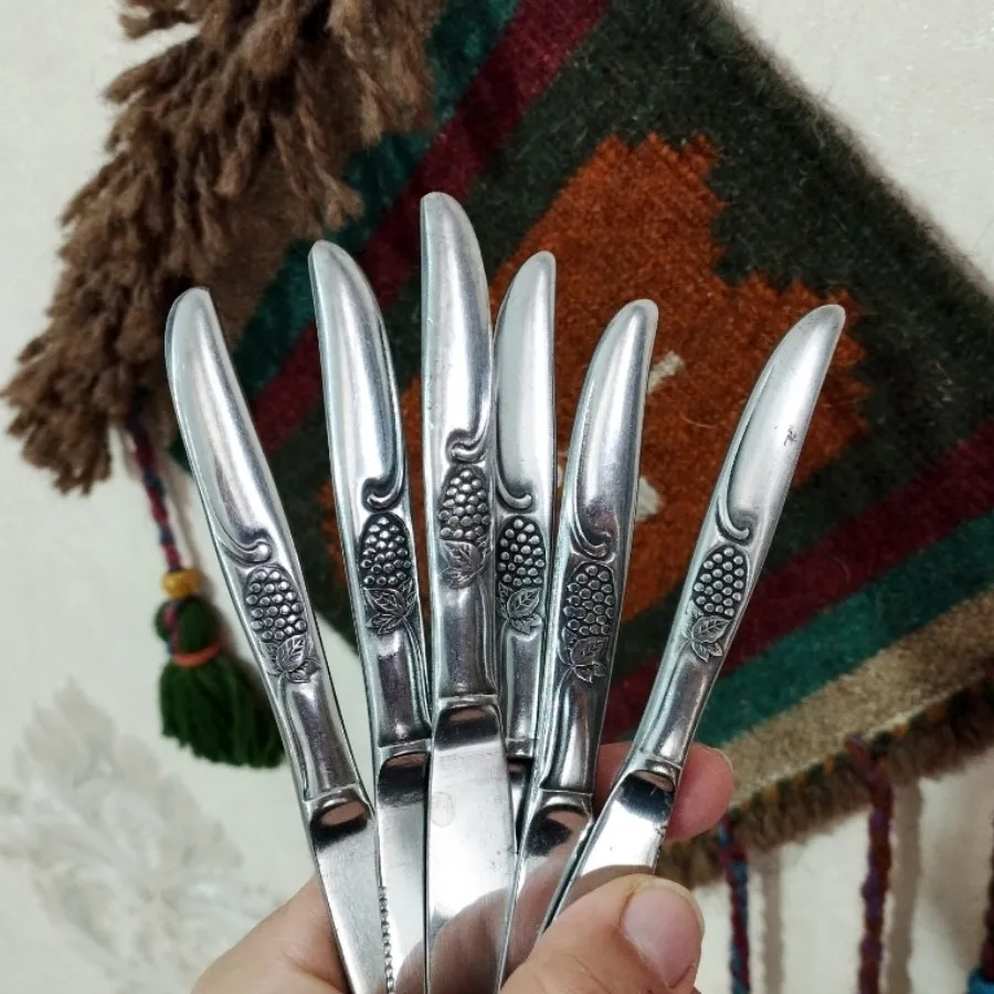 کاردپنیرخوری قدیمی