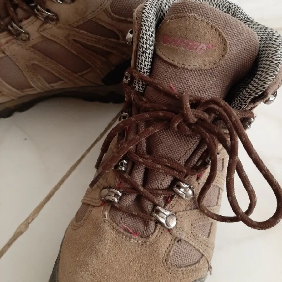 کفش کوه و کمپینگ