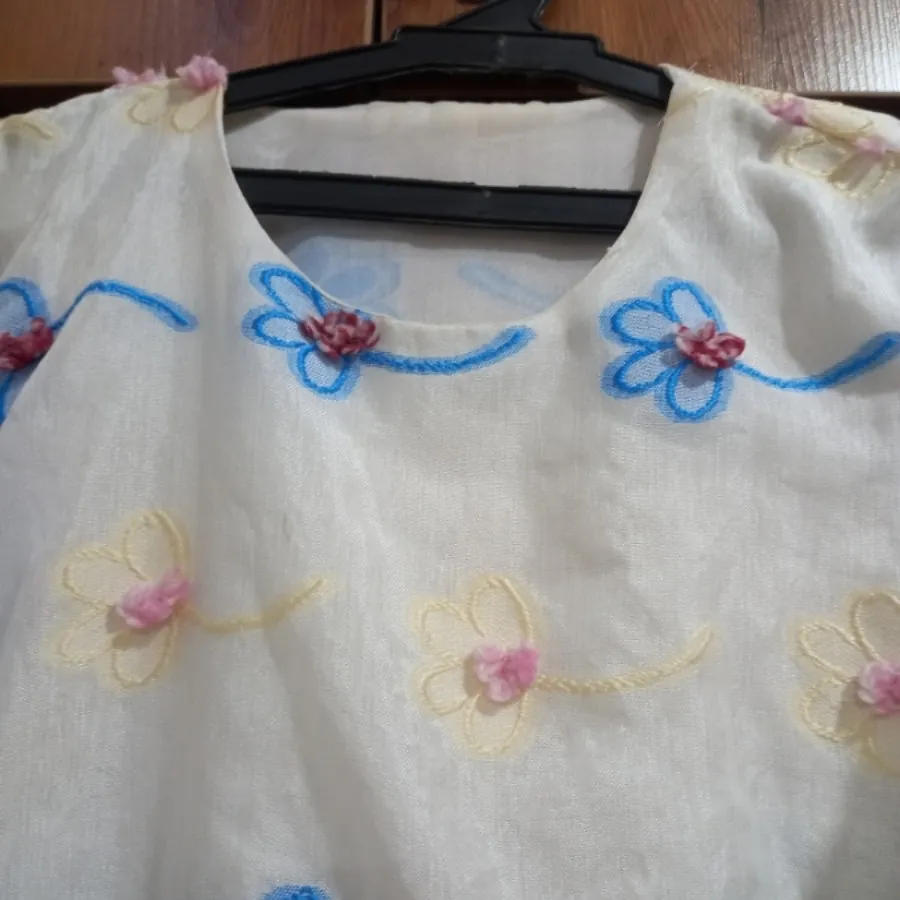 لباس خوش گل. قیمت 35 ت