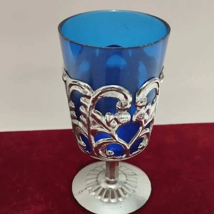 دوعدد جام قدیمی