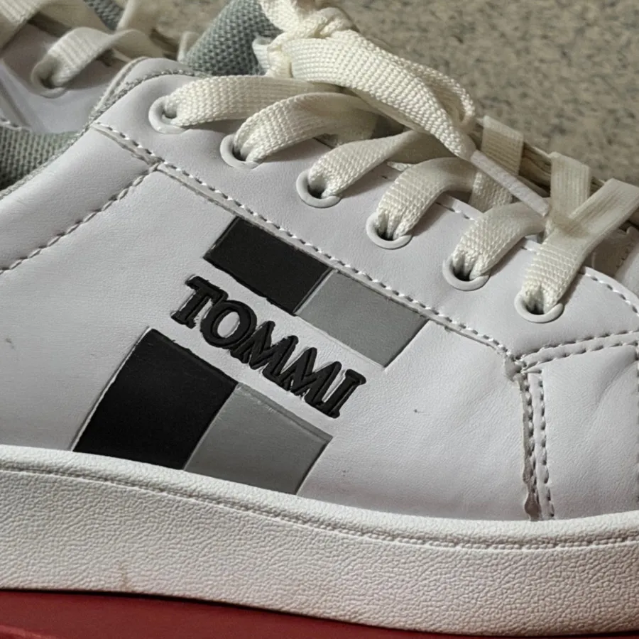 کتونی خیلی شیک