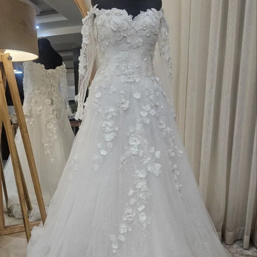 لباس عروس مزون هستی