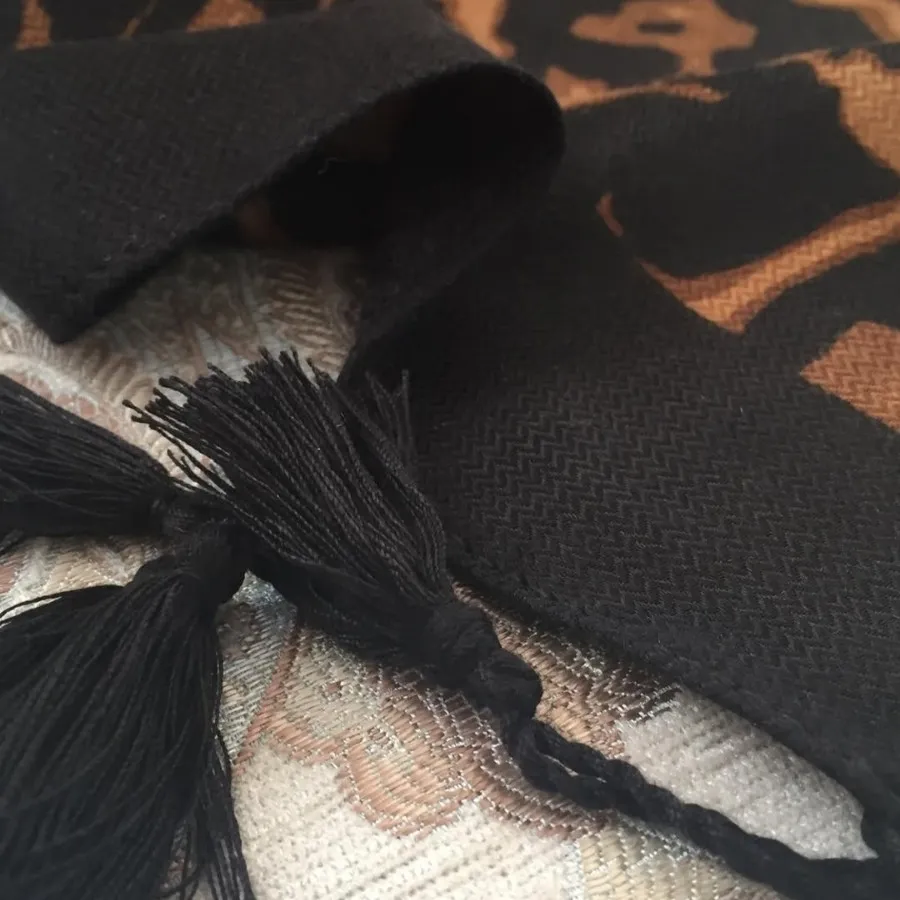 روسری پلنگی