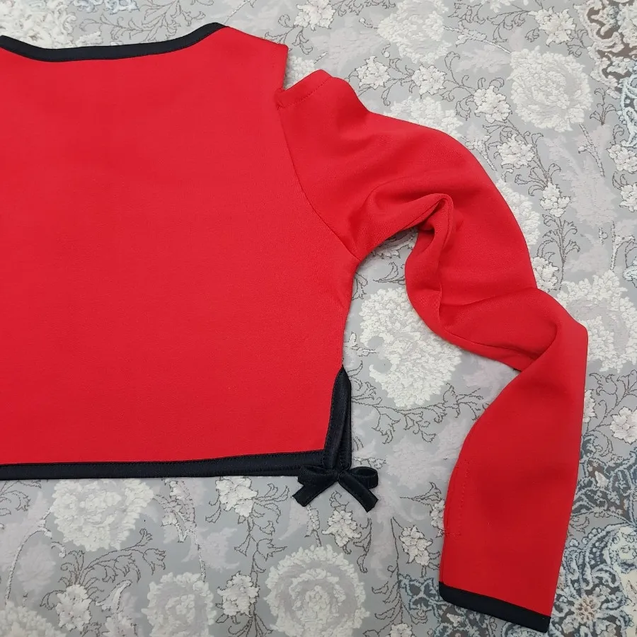 کراپ ورزشی قرمز