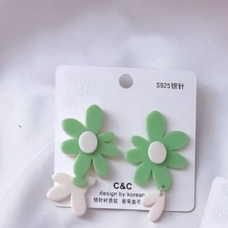 گوشواره گل بابونه