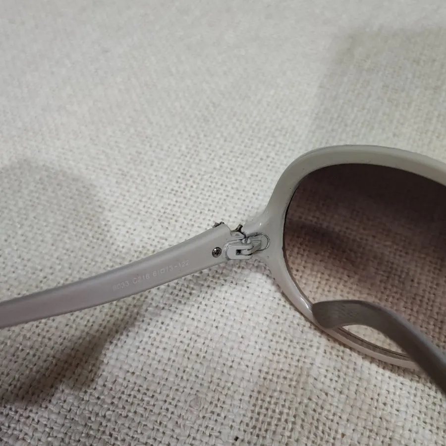 عینک آفتابی