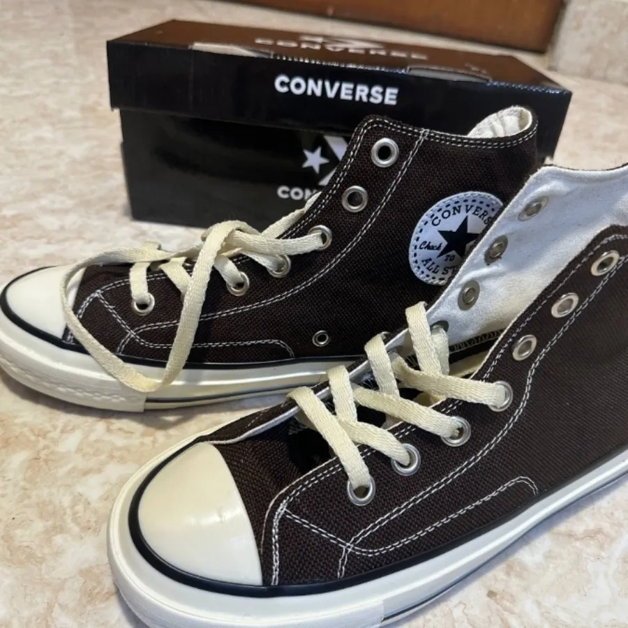 کفش کانورس قهوه ای