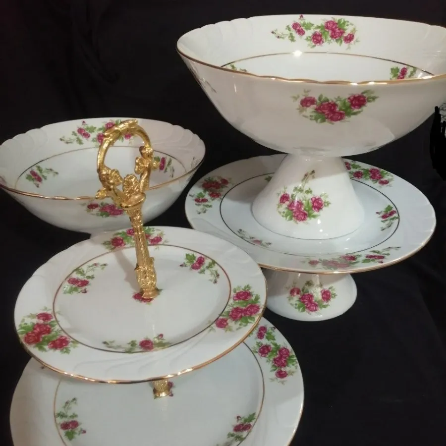 سرو پذیرایی