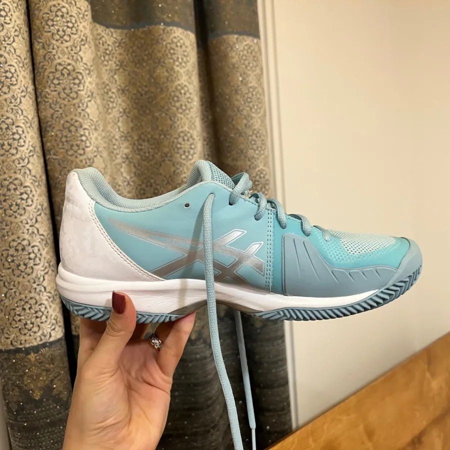 کتونی اسیکس