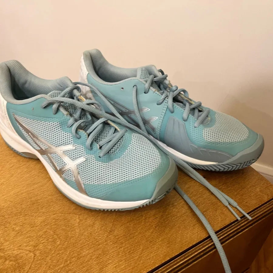 کتونی اسیکس