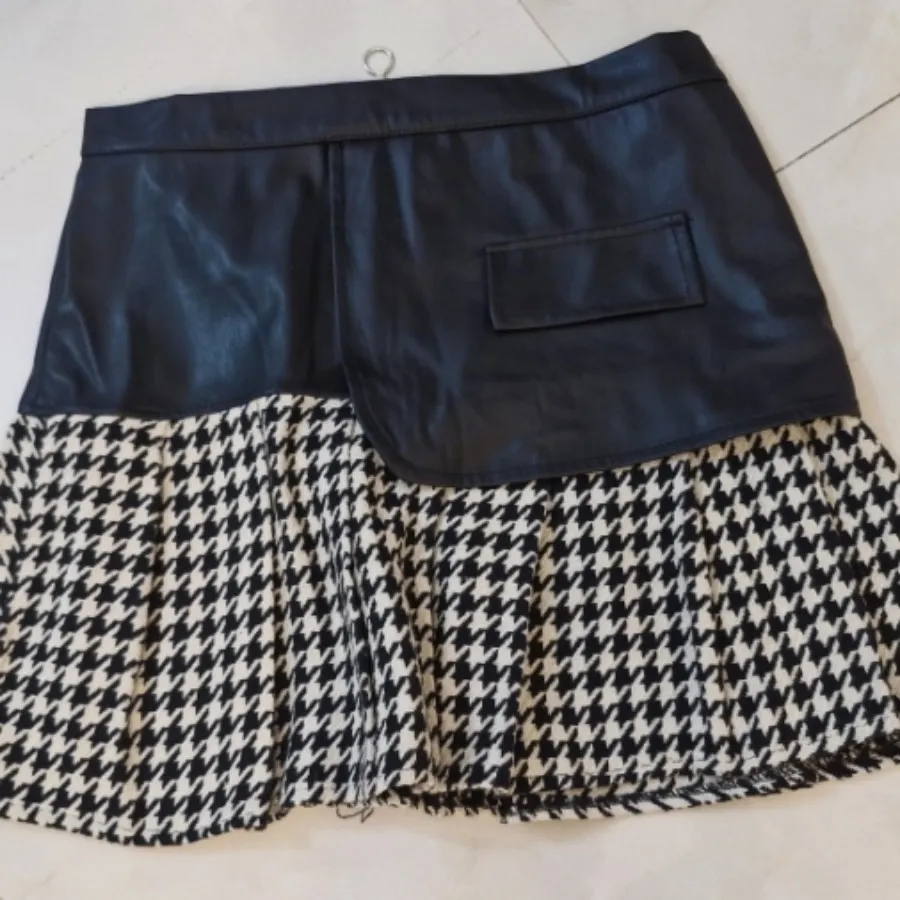 دامن چرم و پلیسه