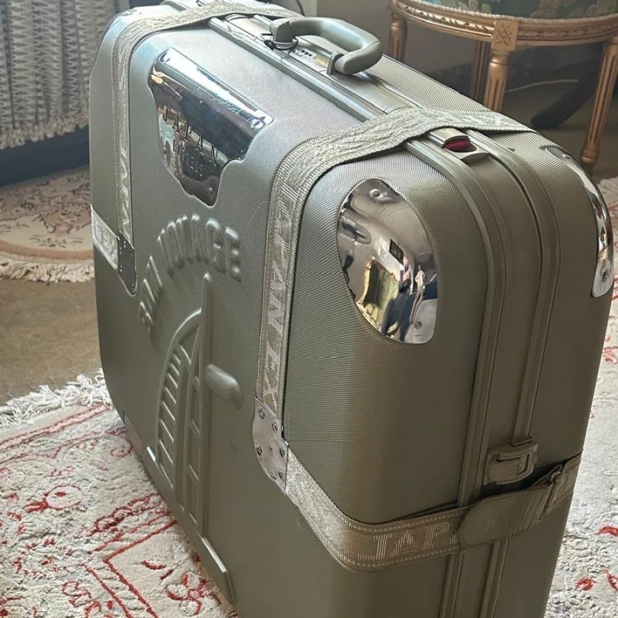 چمدان دیپلمات ژاپنی اصل