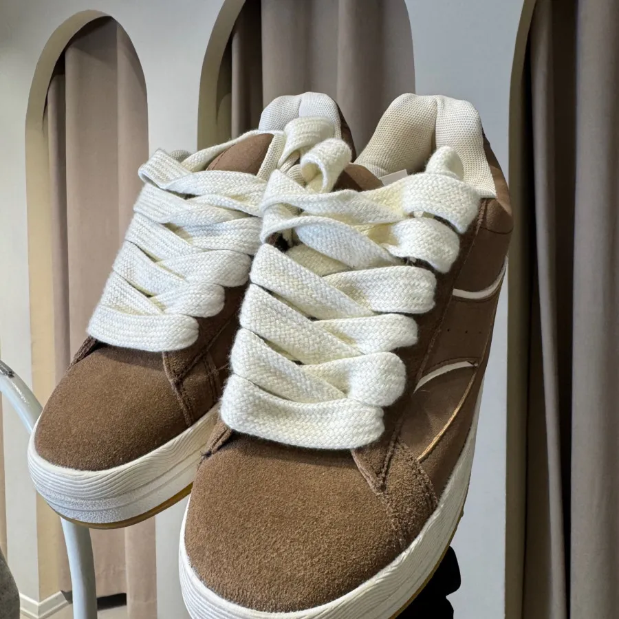 کتونی pull and bear