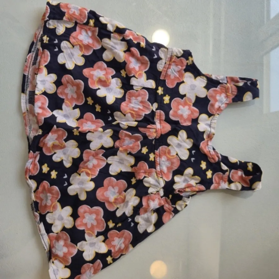 پیراهن نوزادی