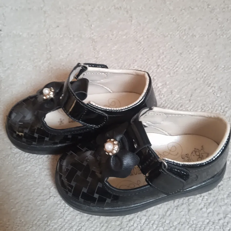 کفش دخترونه