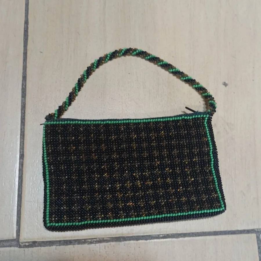 کیف دستی منجوق دوزی