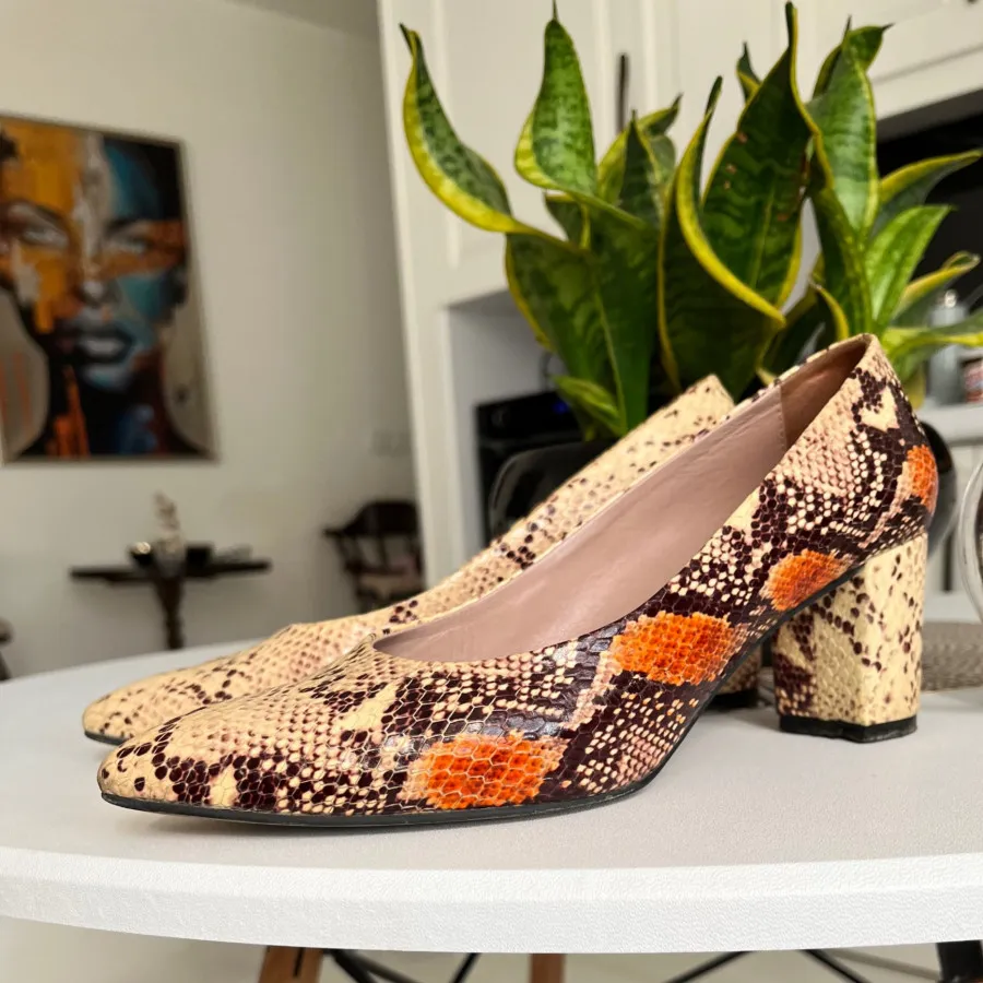 کفش چرم منط