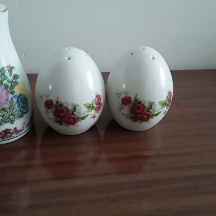 نمک پاش قدیمی