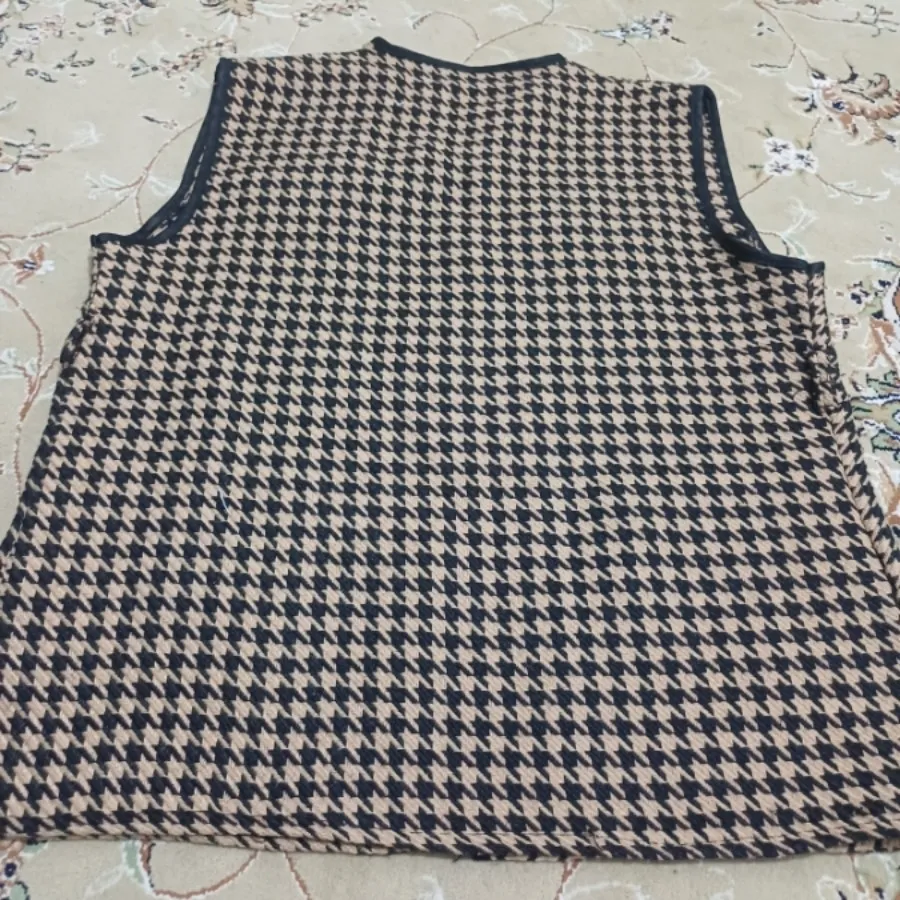 جلیقه فروش رفت