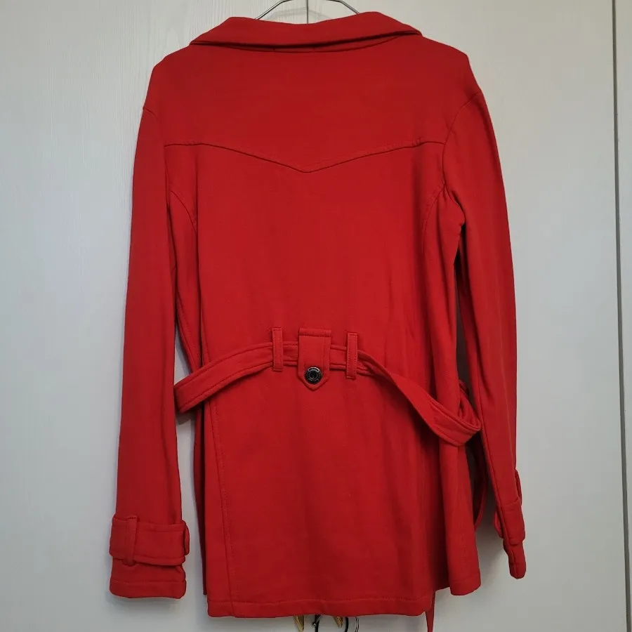 سویشرت قرمز