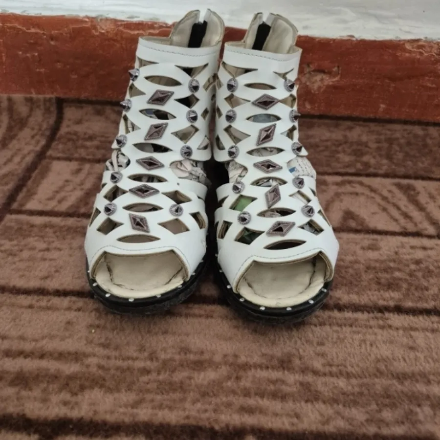 صندل دخترانه