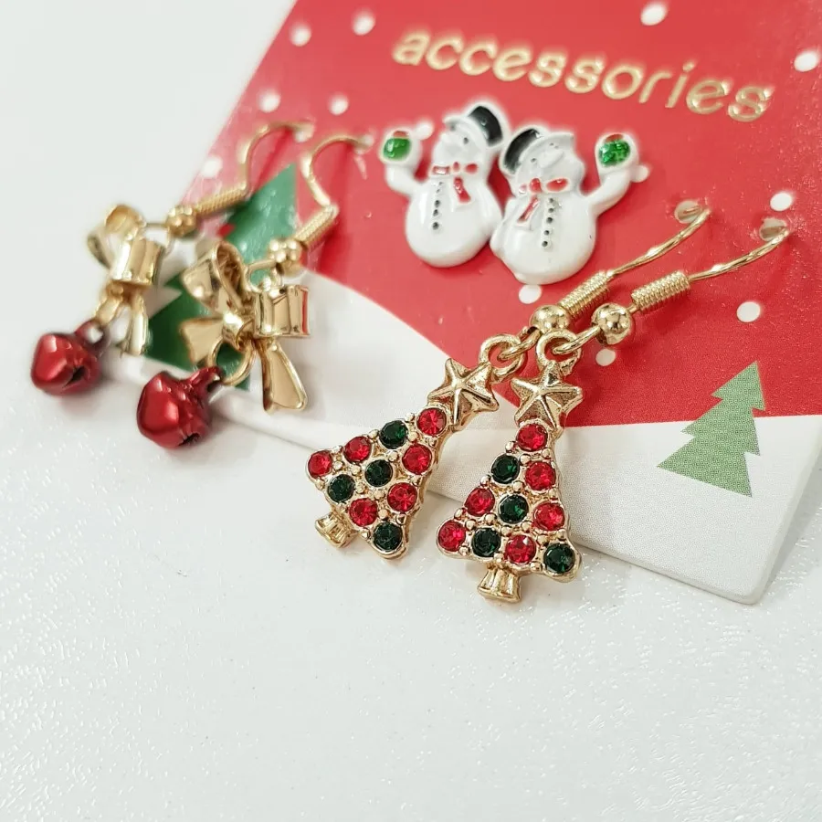 پک گوشواره طلایی کریسمسی