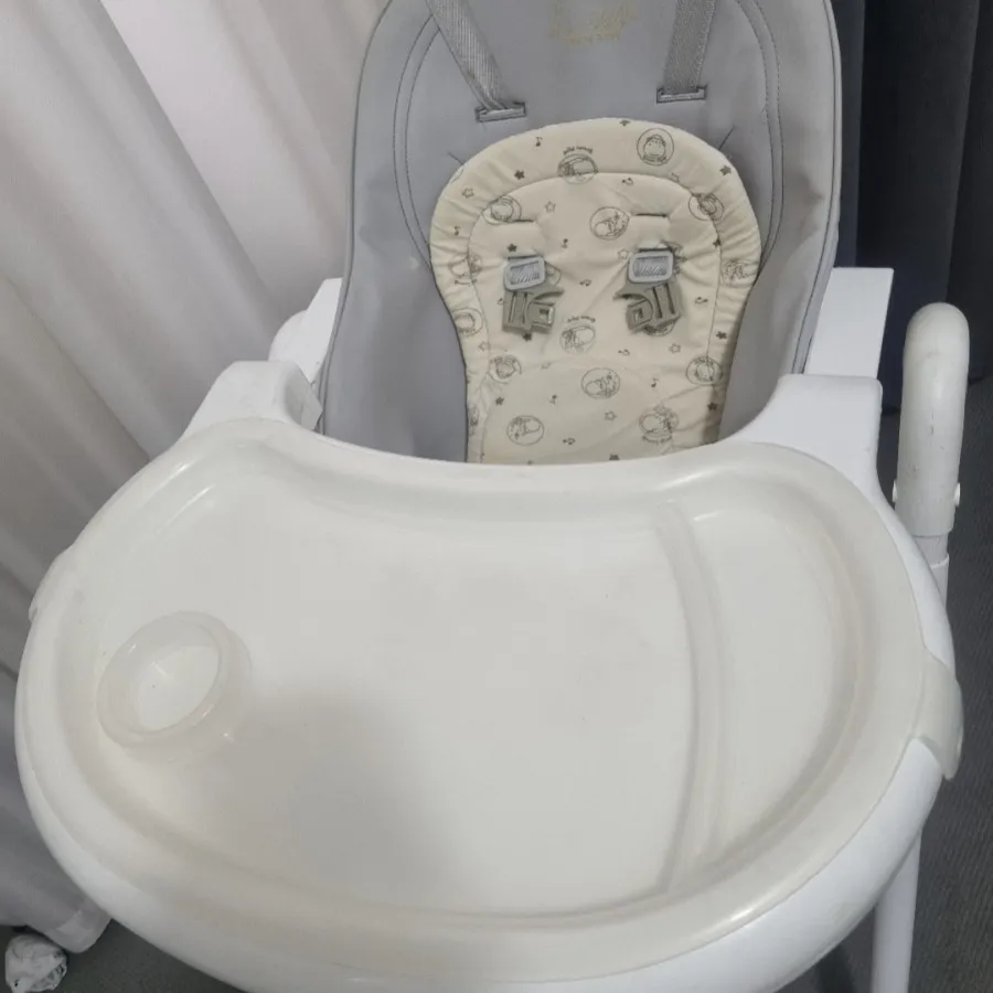 صندلی غذای کودک