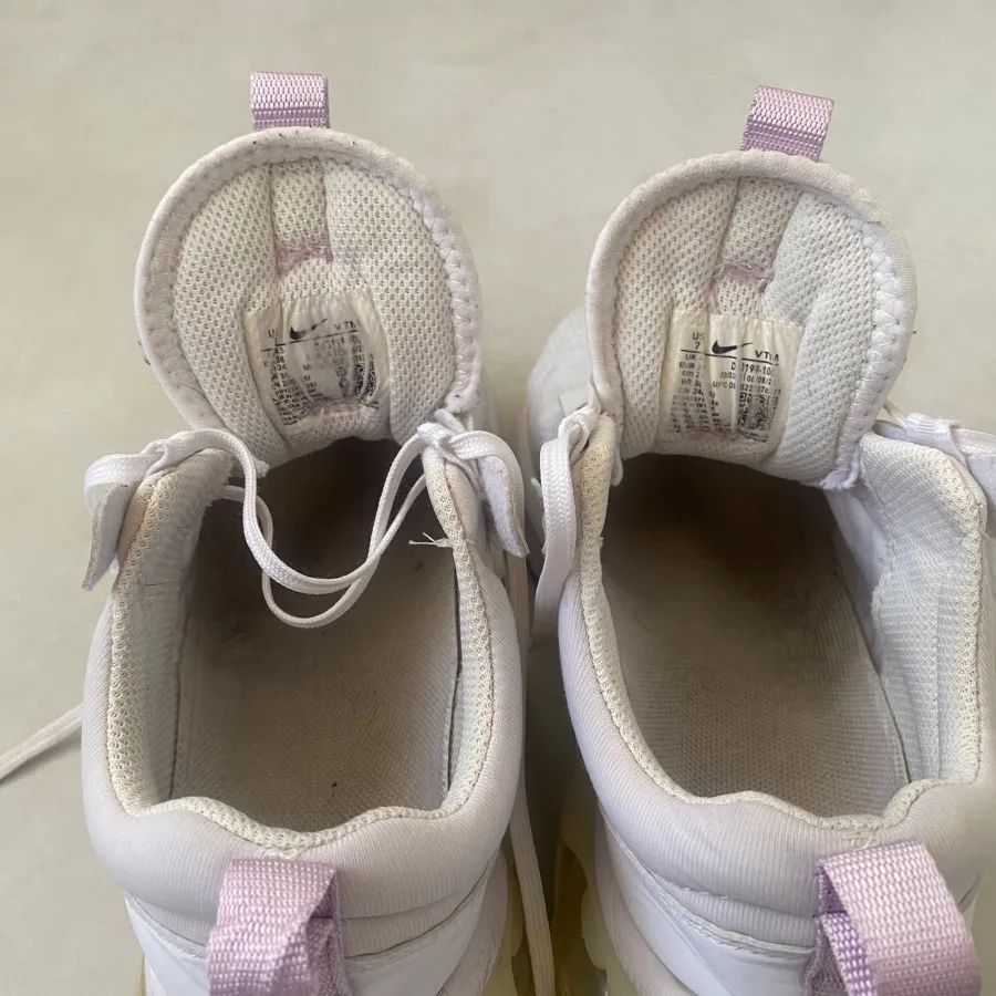 کفش اسپرت زنانه نایک