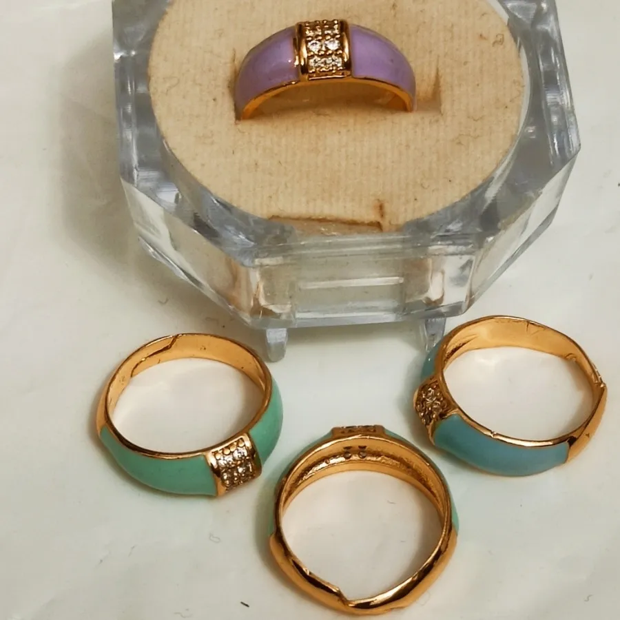 انگشتر نگینی مینا کاری