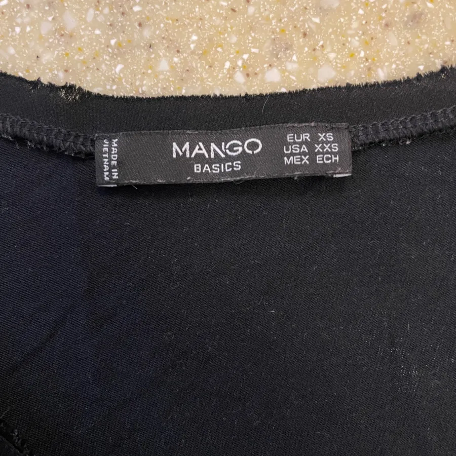 تی شرت خاص mango