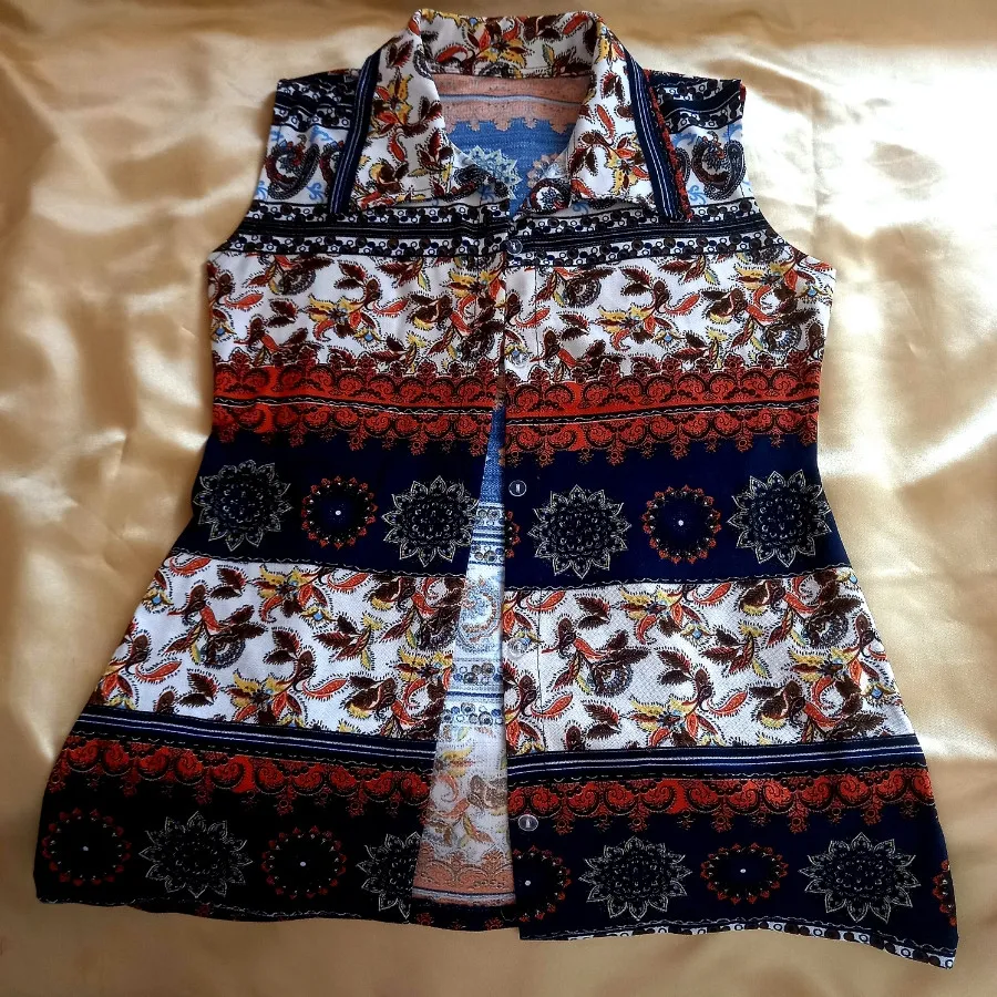 وست یا جلیقه زنانه