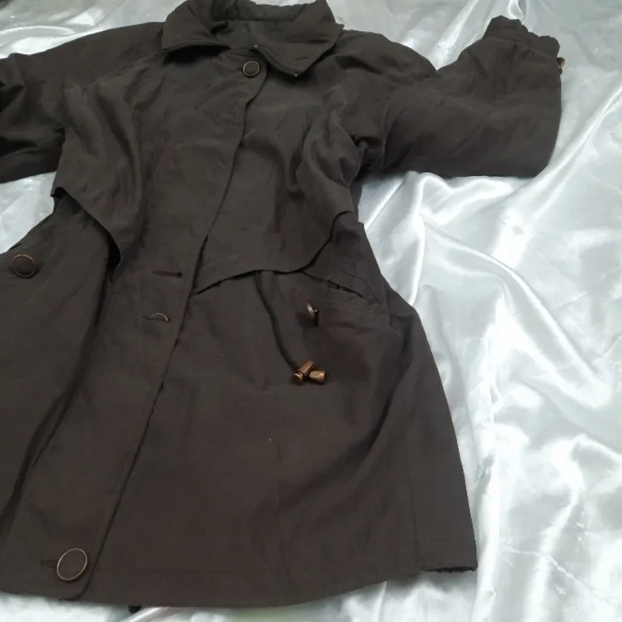 پالتو قهوه ای