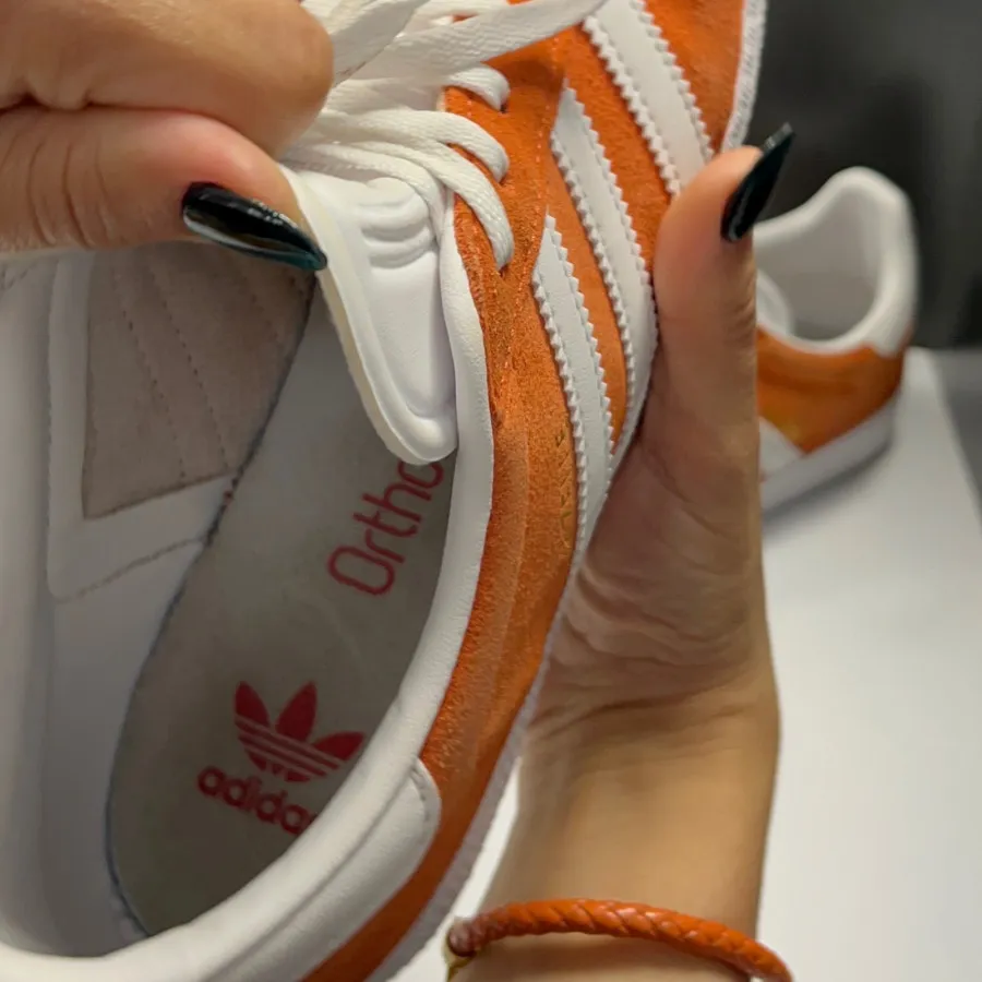 اسنیکرز شیک سامبا سایز 38