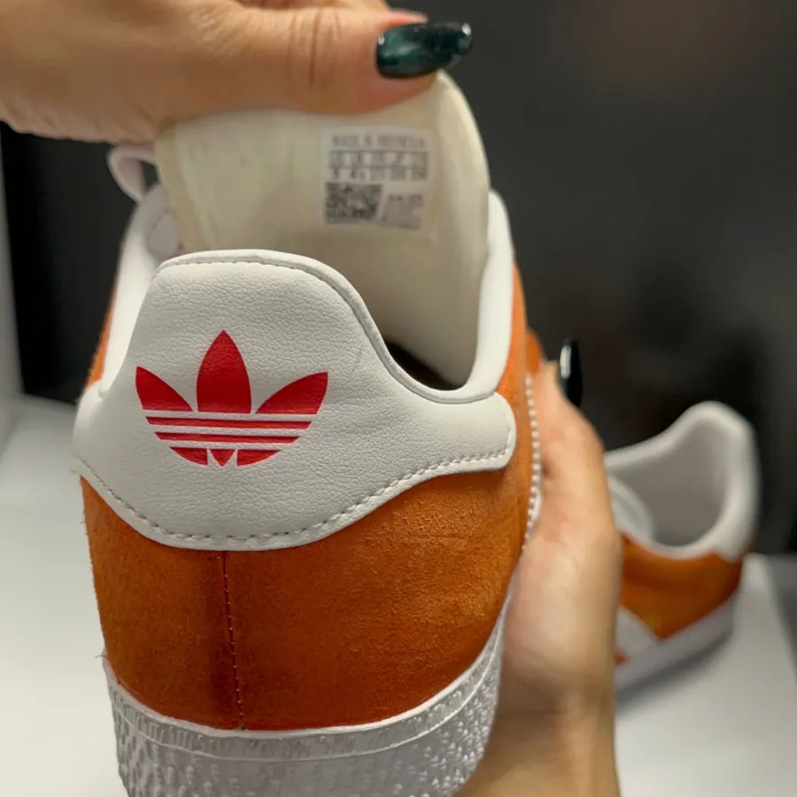 اسنیکرز شیک سامبا سایز 38