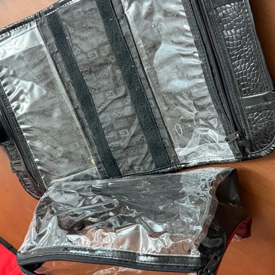 کیف آرایش دوشی