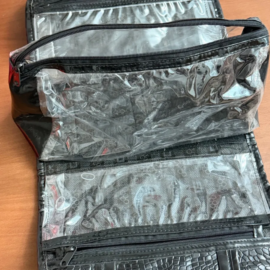 کیف آرایش دوشی