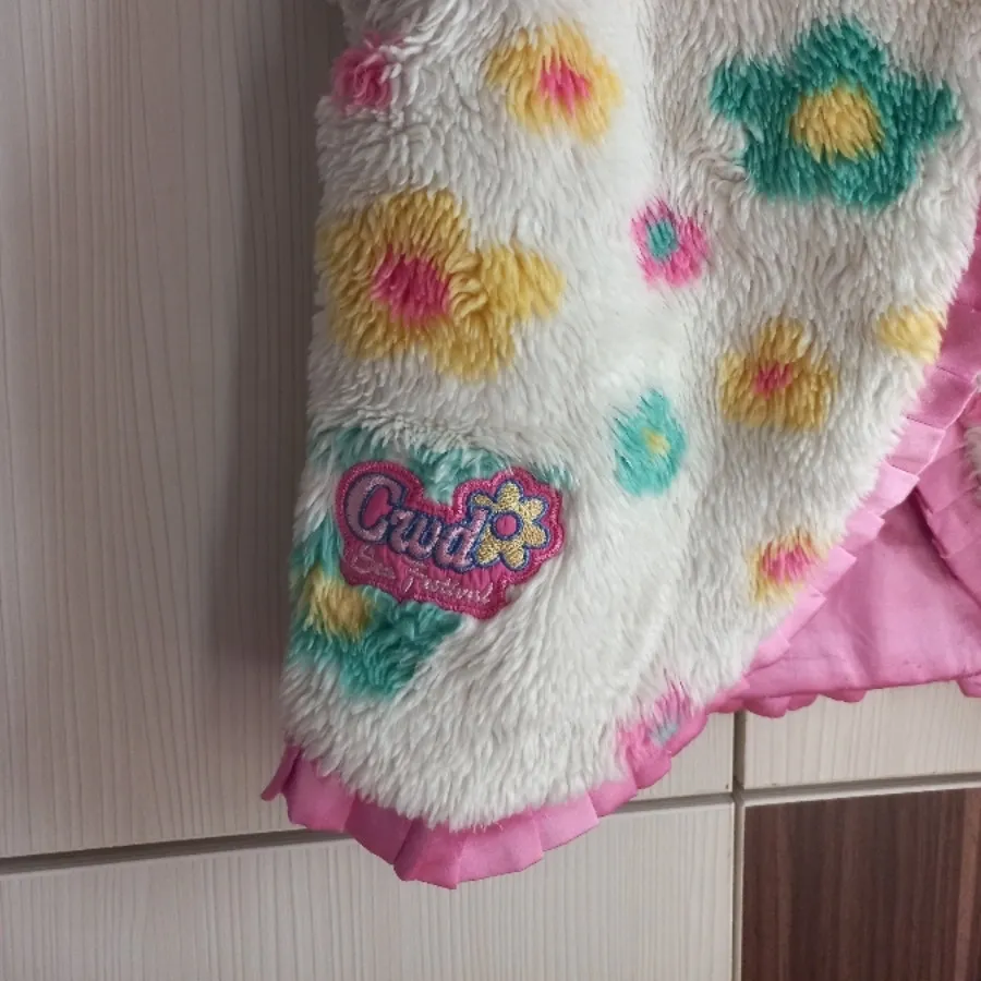 وست پشمی کودکانه