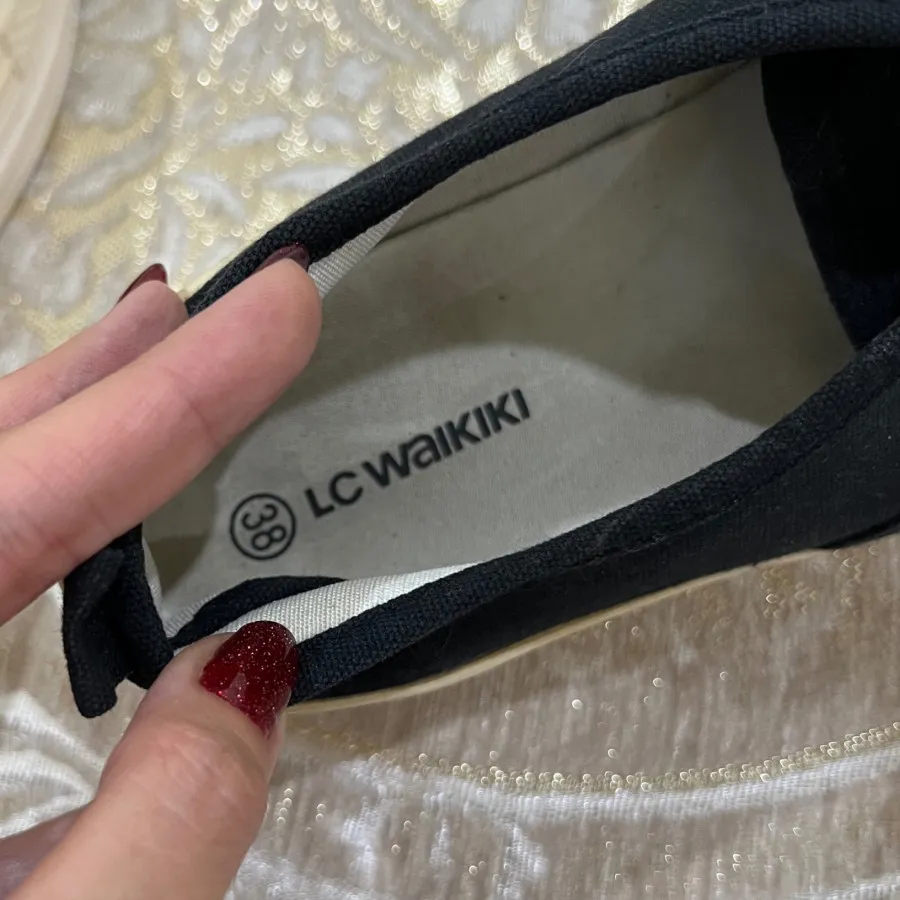 کفش السی واکی