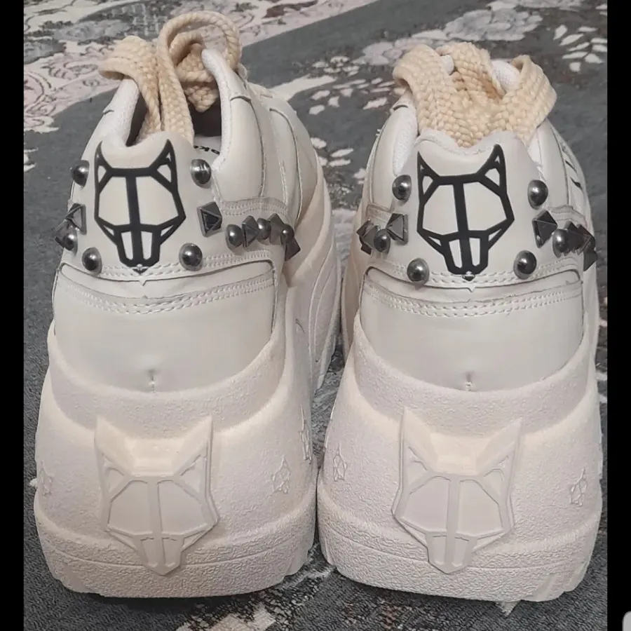 کفش نکد وولف اصل