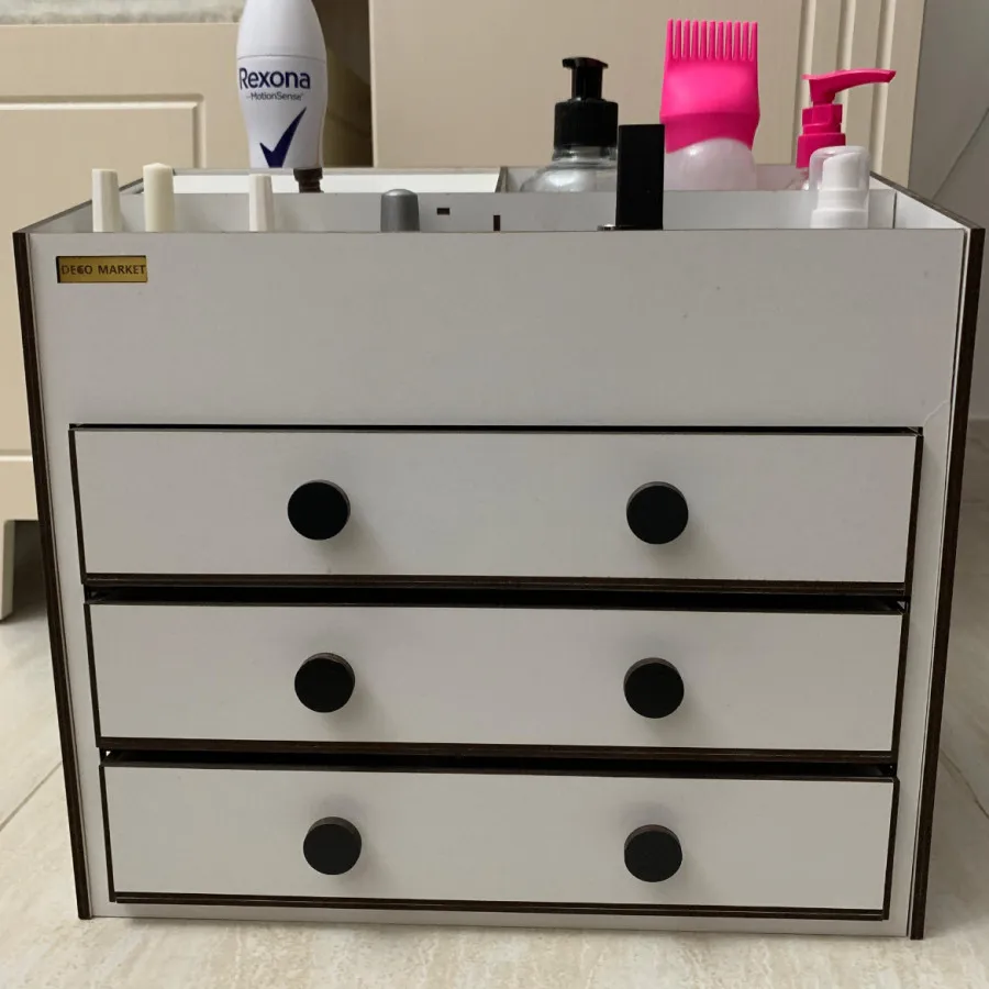 استند لوازم ارایشی