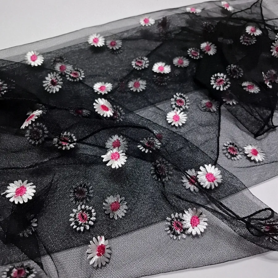 اسکارف گلدوزی