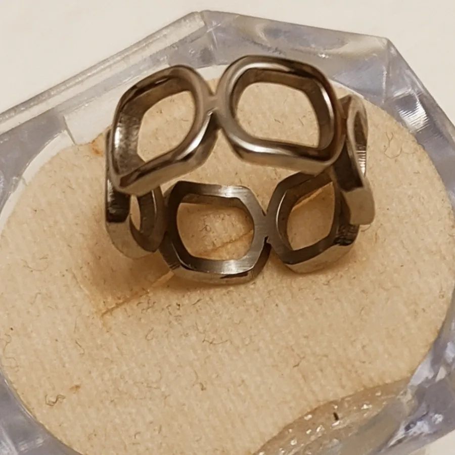 انگشتر استیل رنگ ثابت