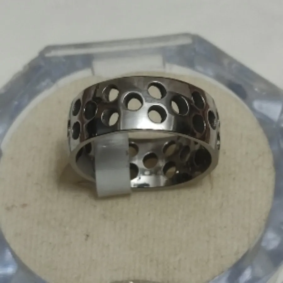 انگشتر استیل رنگ ثابت