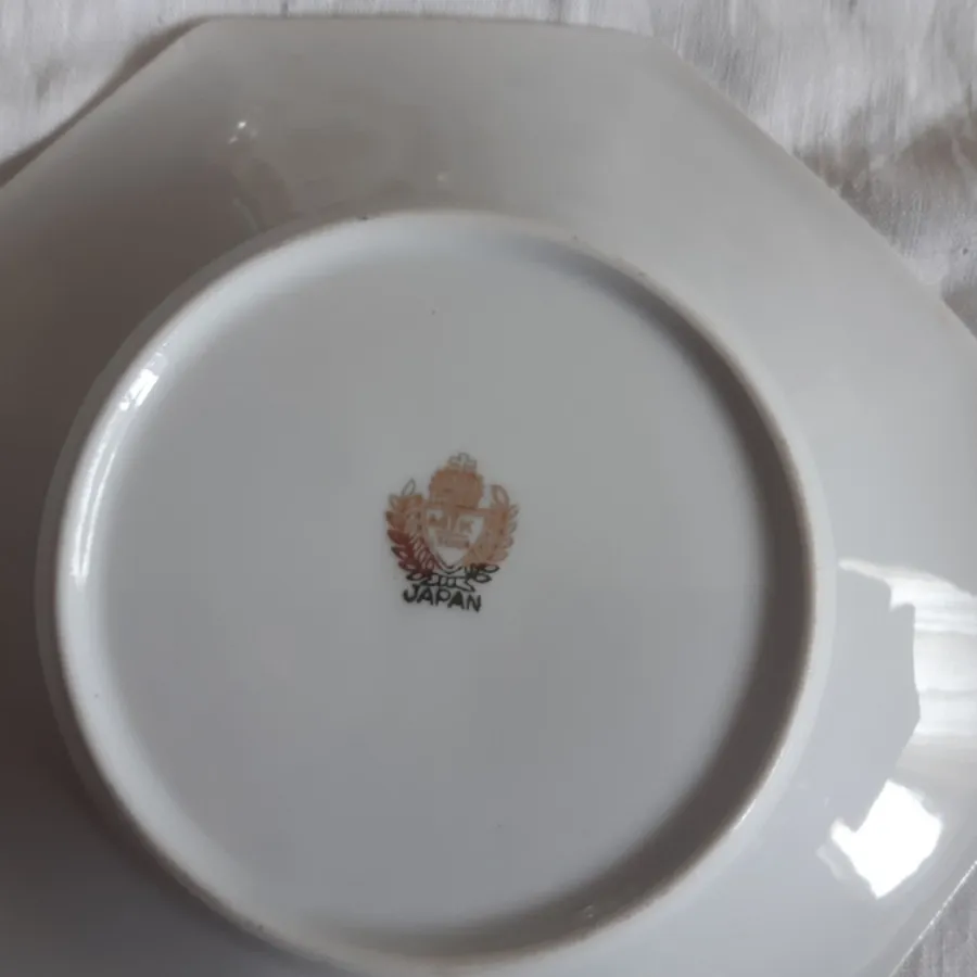 ظروف قدیمی ژاپنی