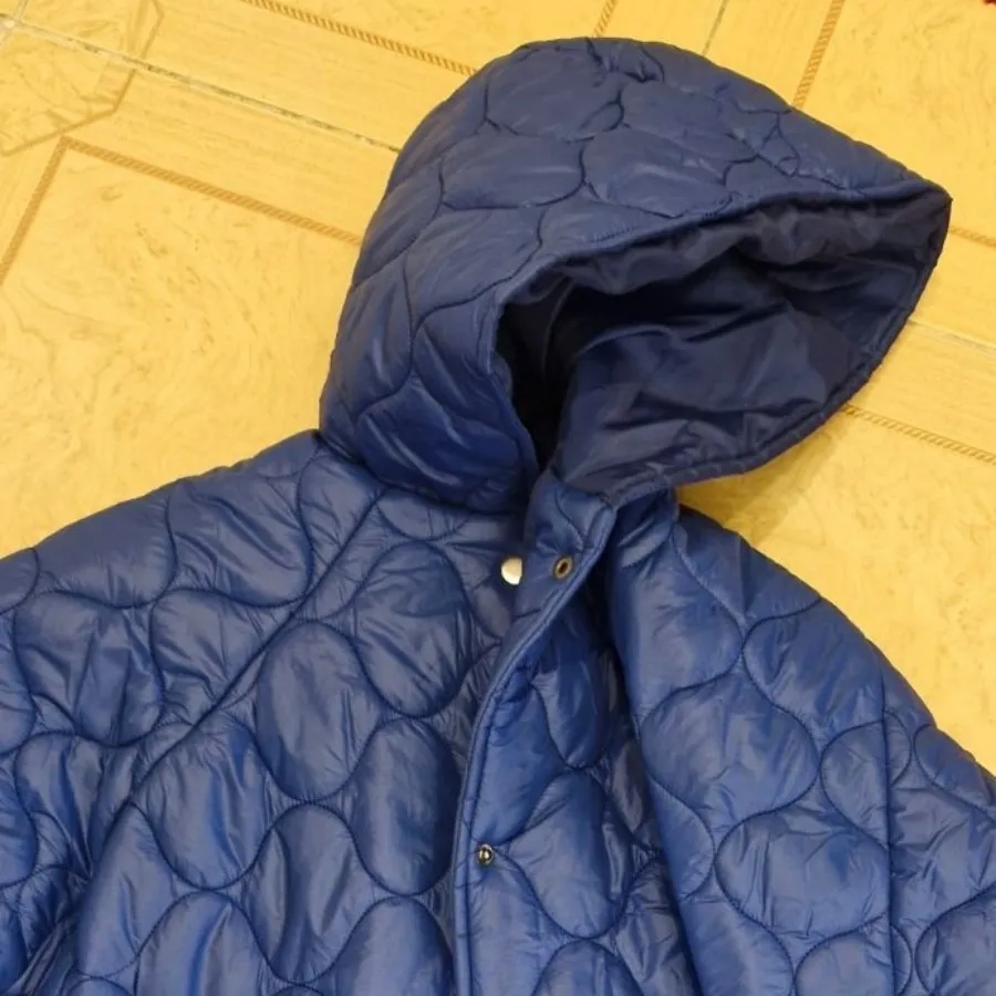 کاپشن کلاهدار