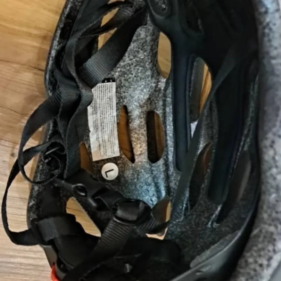 کلاه دوچرخه سواری