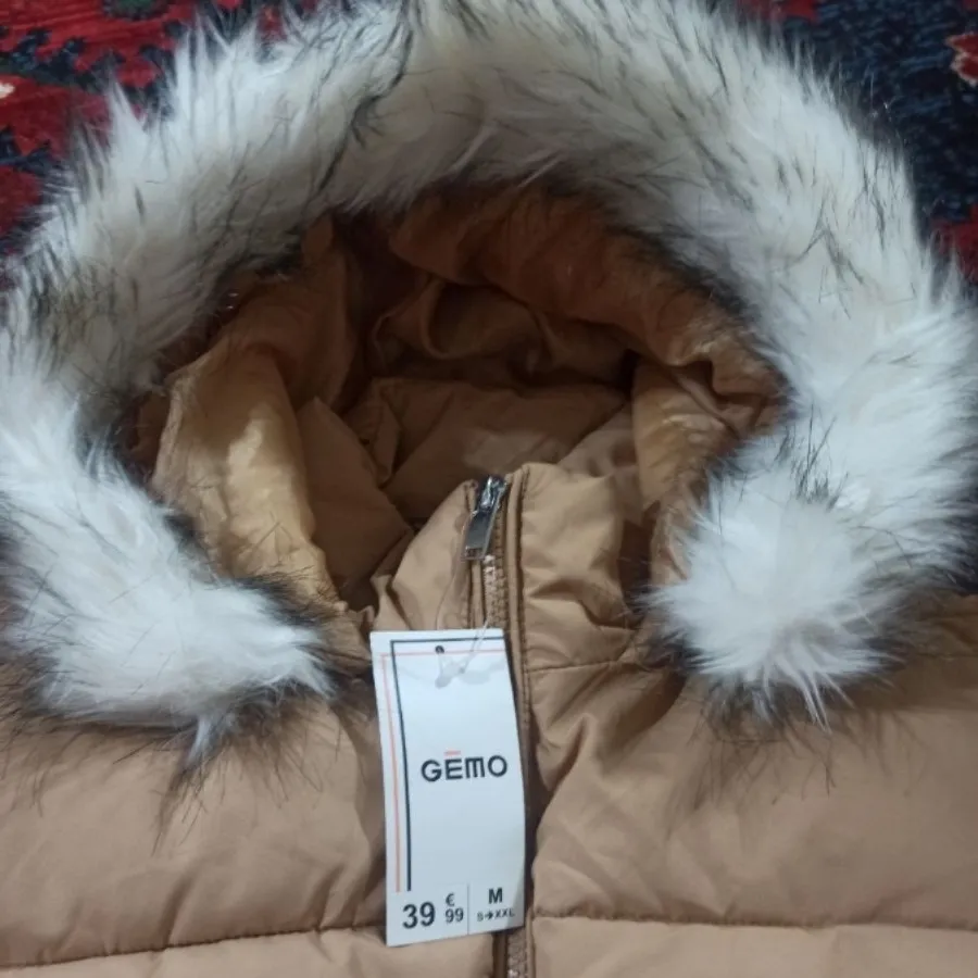 کاپشن فرانسوی Gemi