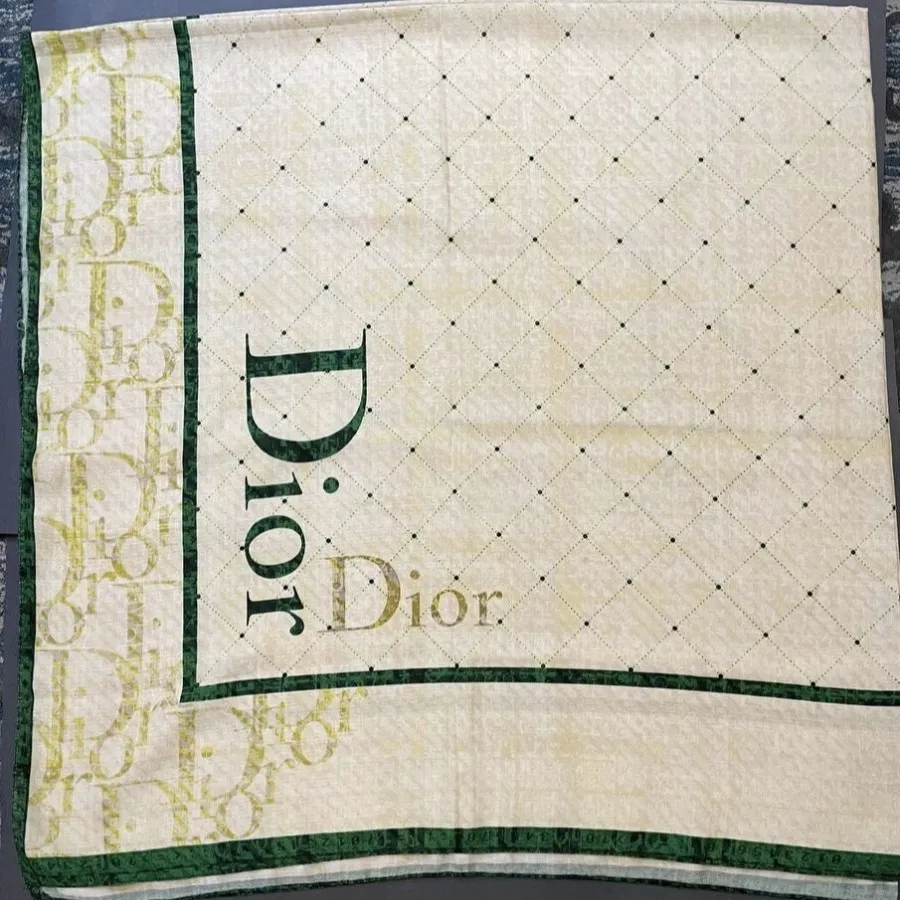 روسری نخی قواره دار